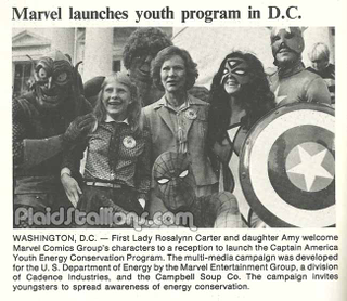 Illustration for article titled 10 weird times Marvel and DC unofficially crossed over